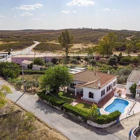 Villa Casa Dos Pais - Piscina & Jardim *