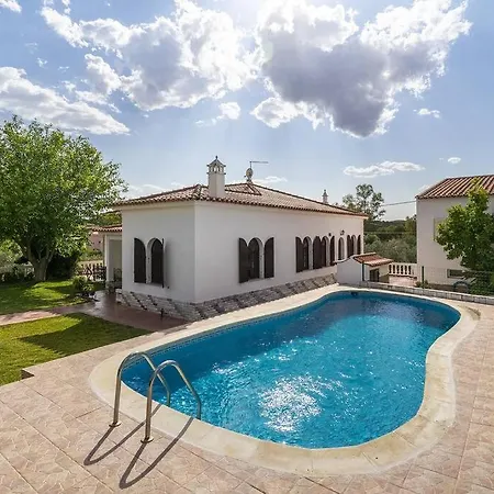 Casa Dos Pais - Piscina & Jardim Villa *